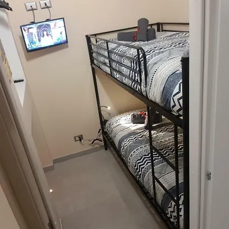 In Certosa Station Apartment Milan
